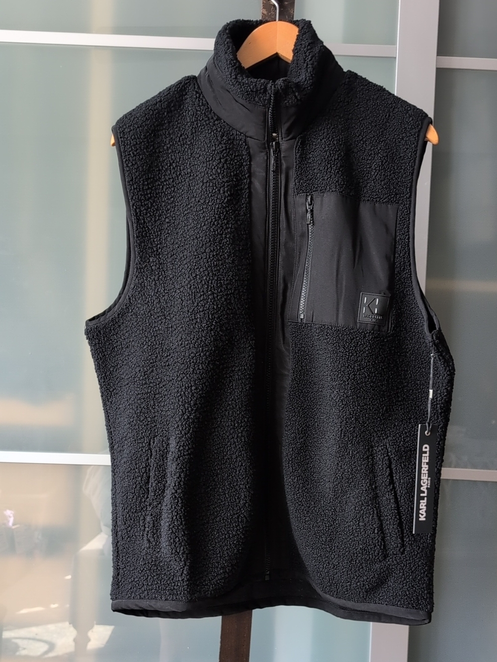 🔖NWT Karl Lagerfeld Black Sherpa Zip-Front Vest - M